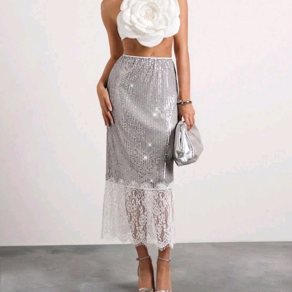 Grey Sequin Splicing White Lace Hem High Waist Back Slit In